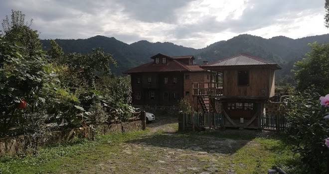 Ezmoce koy evi