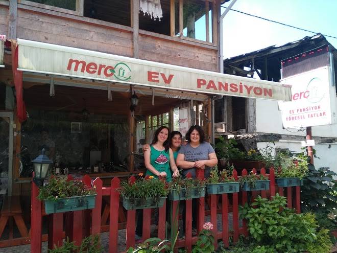 Meroli pansiyon ve yoresel tatlar