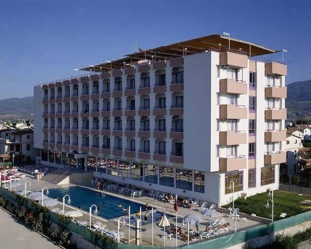 Hotel merry