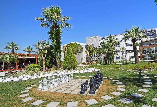 Palm wings beach resort & spa kusadasi