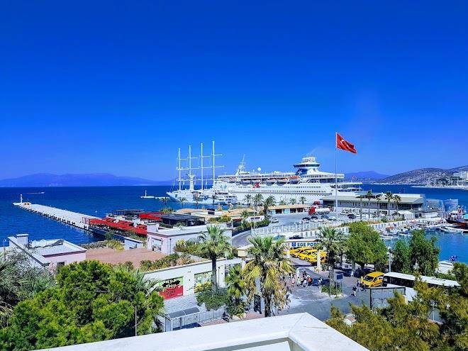 Mr happy's liman hotel