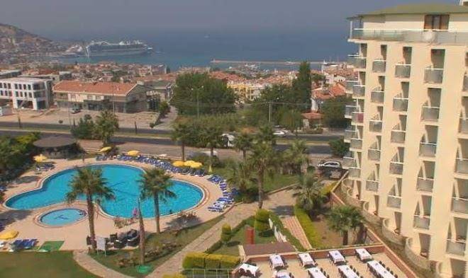 Royal palace kusadasi hotel