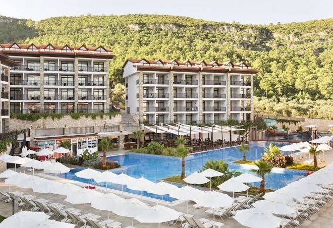 Ramada resort akbuk