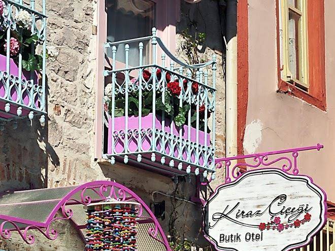 Kiraz cicegi butik otel