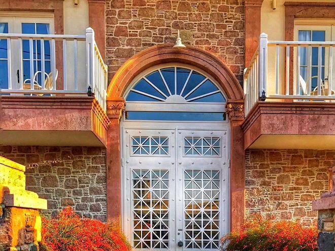 Pur beyaz otel