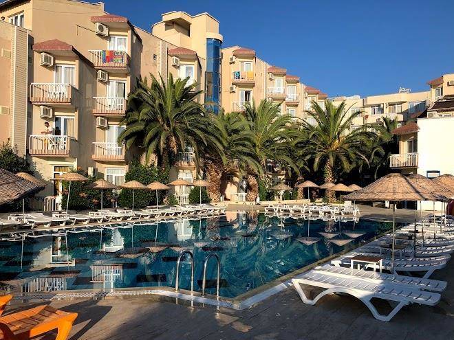 Hotel Club Mtk Image