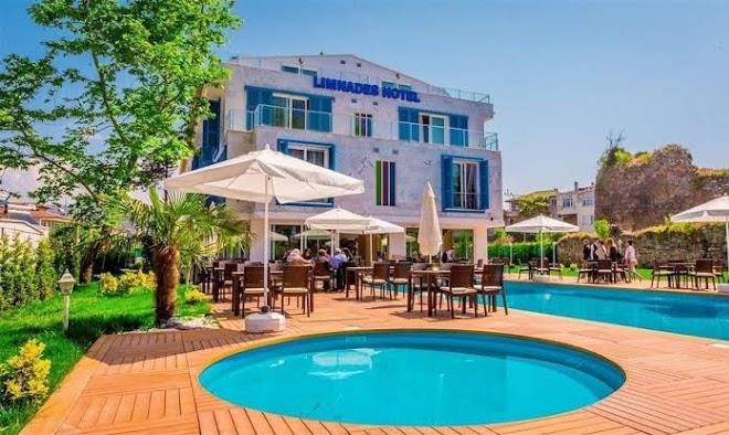 Limnades hotel
