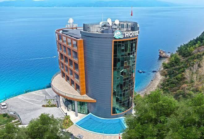 Blue mudanya hotel