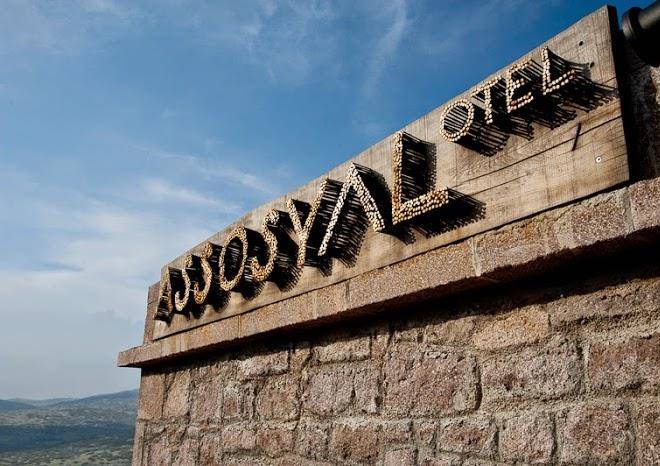 Assosyal otel