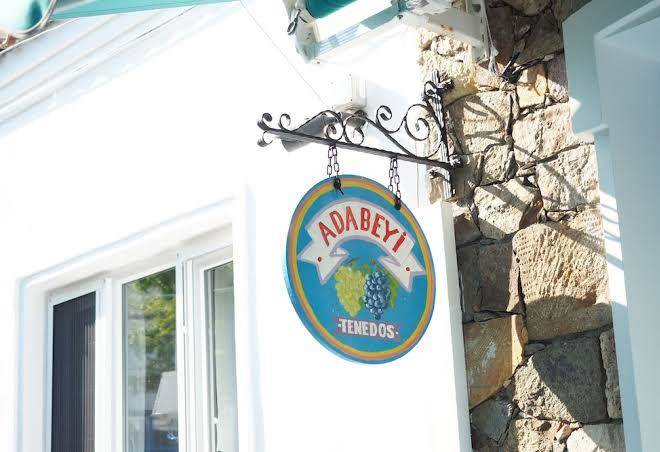 Adabey tenedos