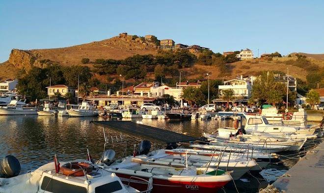 Adada dort mevsim otel