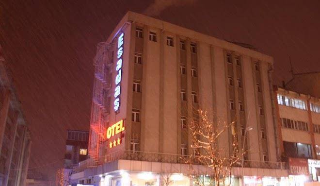 Otel esadas