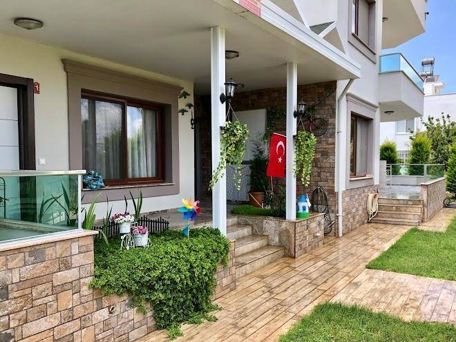 Derin Tatil Evleri Image