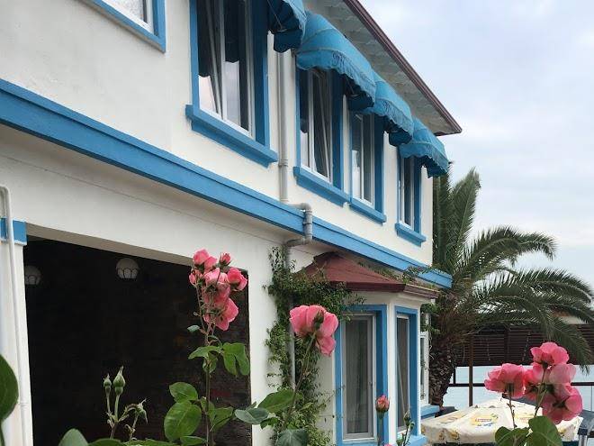 Pyrgos otel restaurant