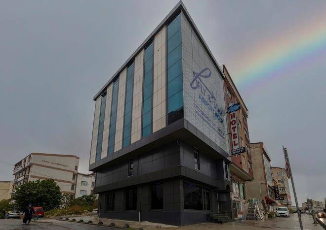 Fly And Stay Airport Hotel Image