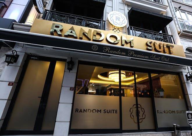 Random Suit Hotel Image
