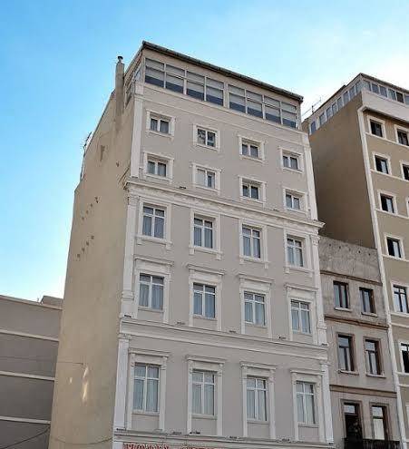 Hotel seref