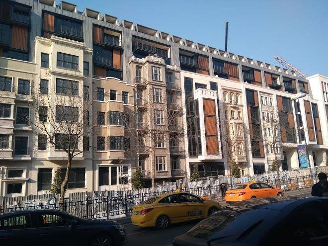 Lara suites