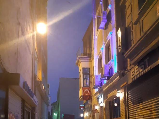 Peradise hotel