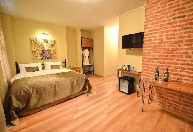 Wings of pera hotels