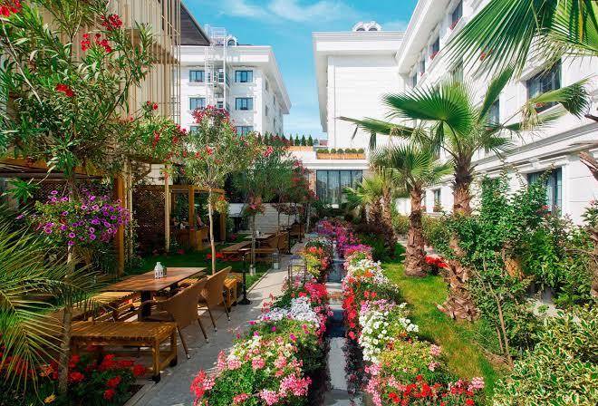 Sura hagia sophia hotel