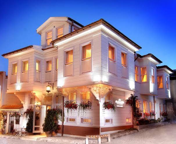 Darussaade hotel restaurant