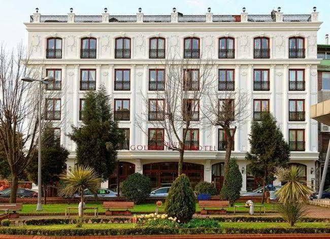 Deluxe golden horn hotel