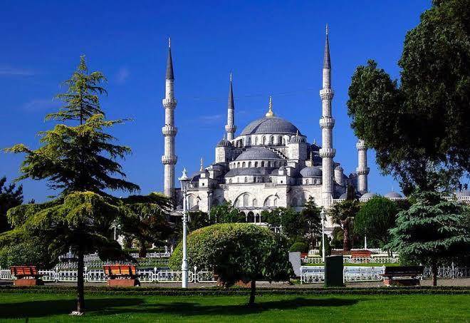 Grand Kavi Hotel Image