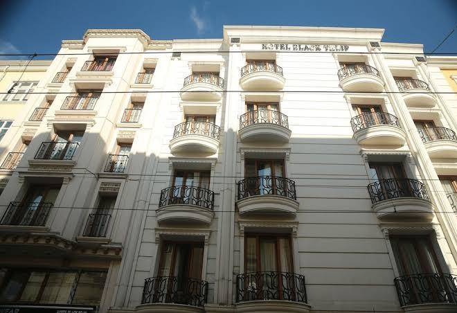 Hotel black tulip