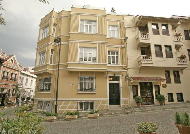 Hotel sari konak