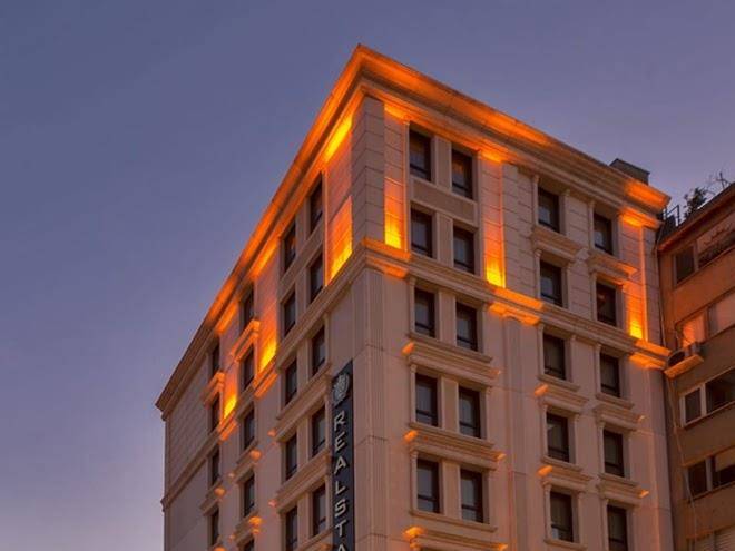 Realstar hotel