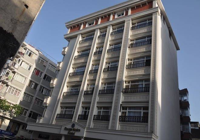 Rouge noire hotel