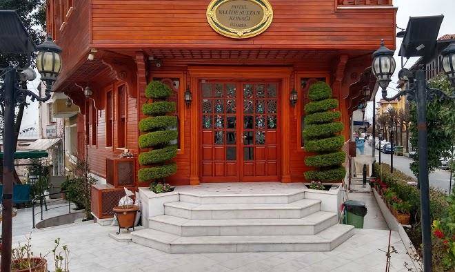 Tria elegance restaurant