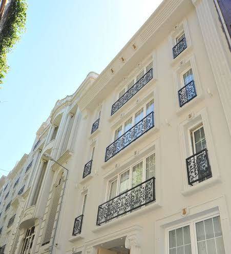 Ayna hotel