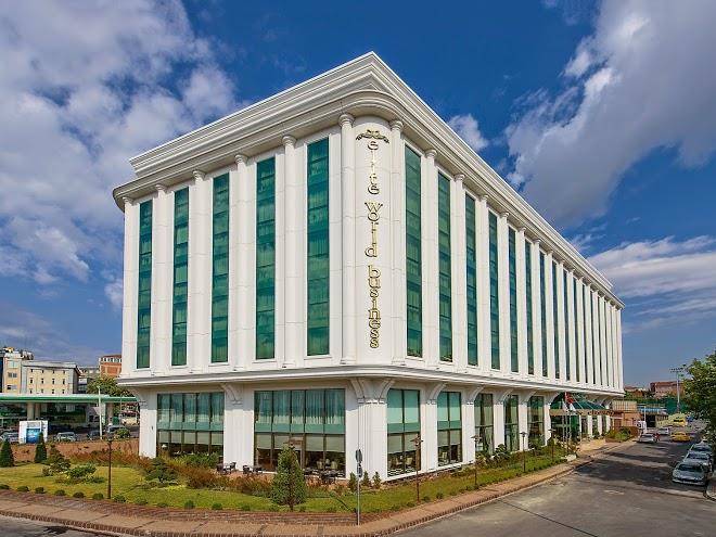 Elite world business hotel