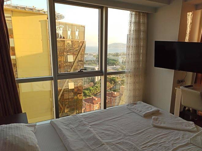Vazo kule otel