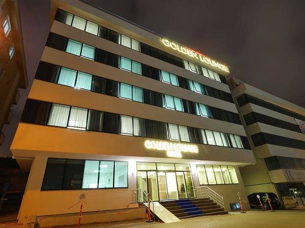 Golden lounge hotel
