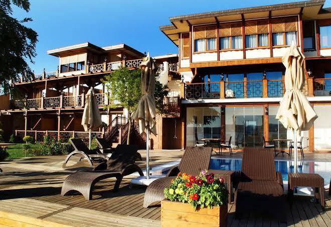 Phellos suites
