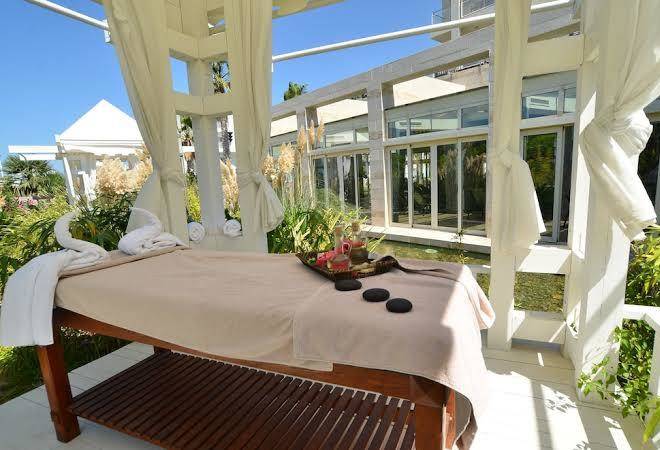 La blanche resort otel