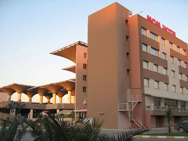 Mom hotel