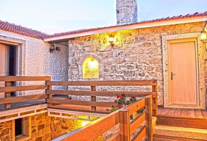 Aliko alacati otel rezervasyon hacimemis rum evi