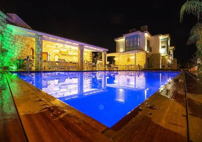 Amour alacati butik otel