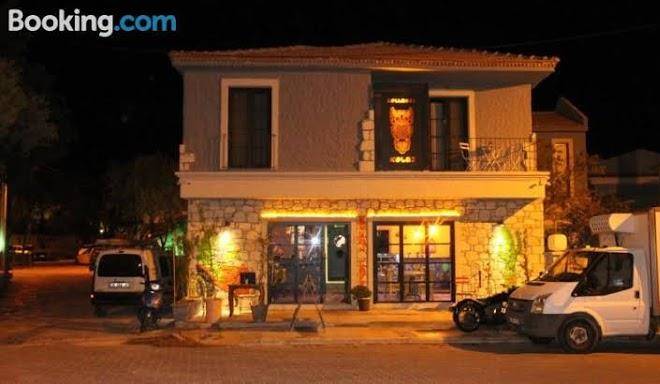 Kolaj butik otel