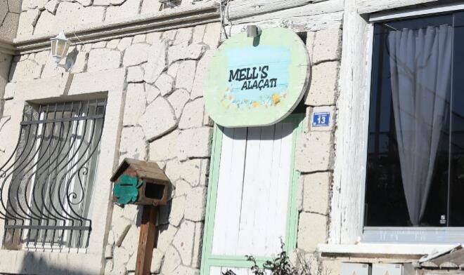 Mells alacati hotel