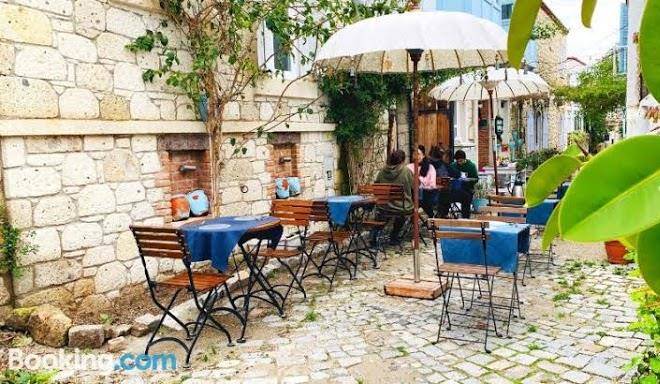 Rue d'azur alacati