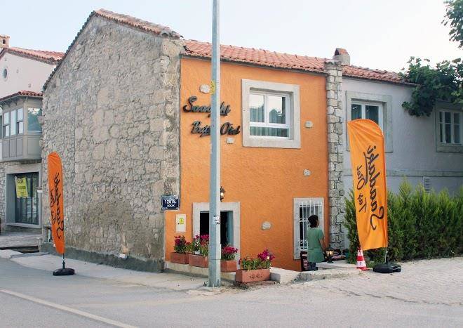 Saadaki tas otel