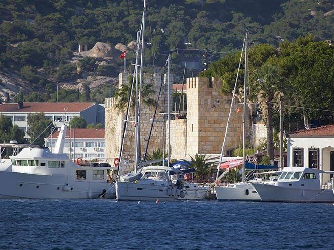 Foca ensar hotel
