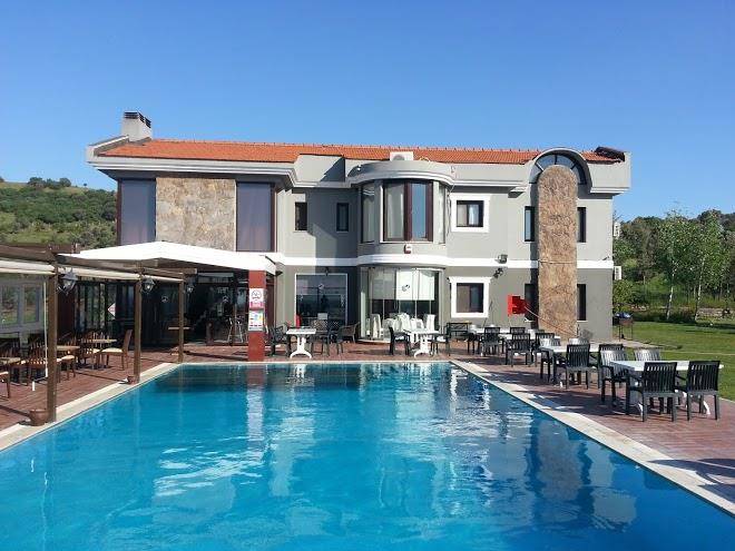 Monachus boutique hotel