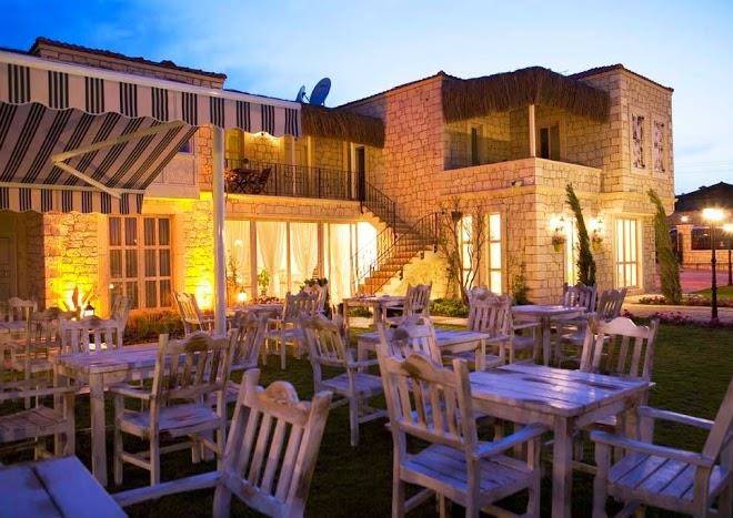 Alacati Marina Palace Butik Otel Image