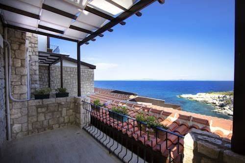 Nergis otel karaburun